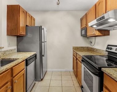 970 Sidney Marcus Boulevard Ne - Photo Thumbnail 5