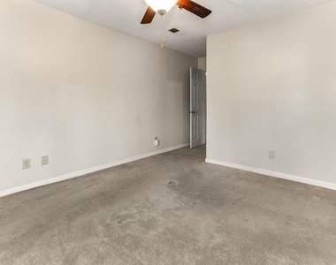 970 Sidney Marcus Boulevard Ne - Photo Thumbnail 10