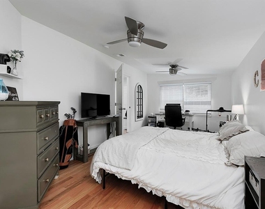 3940 Forrest Court - Photo Thumbnail 14