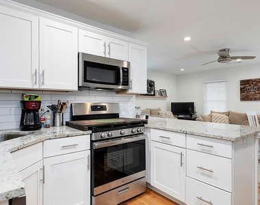 3940 Forrest Court - Photo Thumbnail 8