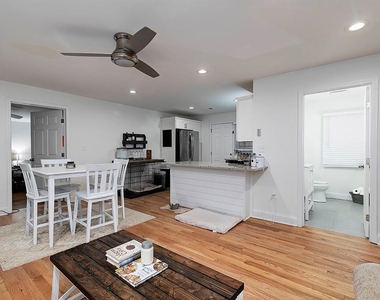3940 Forrest Court - Photo Thumbnail 5
