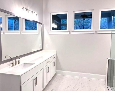 699 Stickley Oak Way - Photo Thumbnail 13