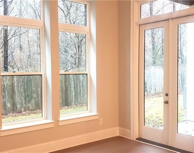699 Stickley Oak Way - Photo Thumbnail 11