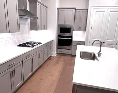 699 Stickley Oak Way - Photo Thumbnail 8