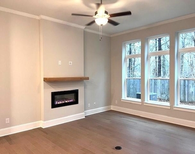 699 Stickley Oak Way - Photo Thumbnail 4