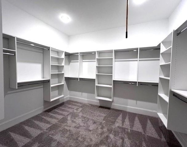 699 Stickley Oak Way - Photo Thumbnail 12