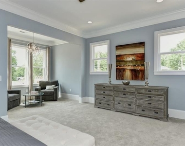 342 Brownstones Circle - Photo Thumbnail 11