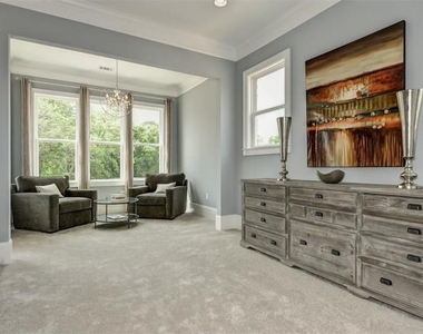 342 Brownstones Circle - Photo Thumbnail 12