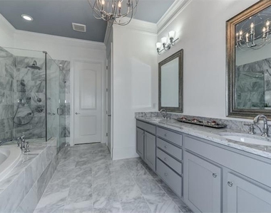 342 Brownstones Circle - Photo Thumbnail 14