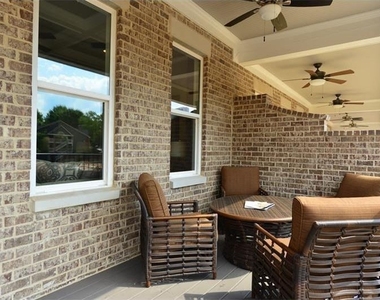 342 Brownstones Circle - Photo Thumbnail 7