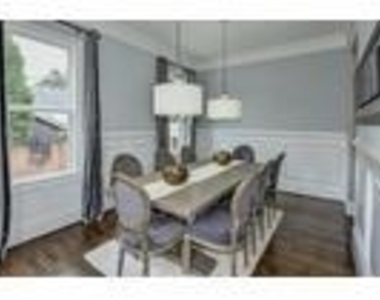 342 Brownstones Circle - Photo Thumbnail 9