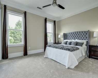 342 Brownstones Circle - Photo Thumbnail 17
