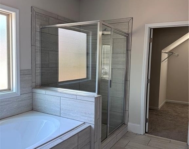 4252 Shandi Cove - Photo Thumbnail 14