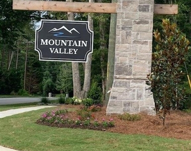 4252 Shandi Cove - Photo Thumbnail 17