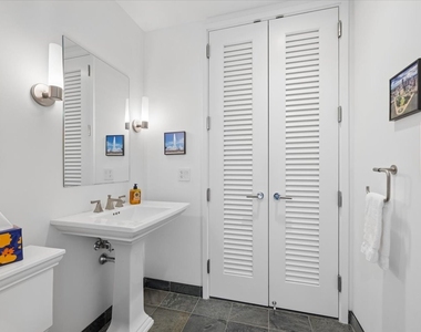 401 N Wabash Avenue - Photo Thumbnail 15