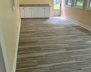 4921 Heritage Trace Court - Photo Thumbnail 11