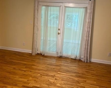 4921 Heritage Trace Court - Photo Thumbnail 9