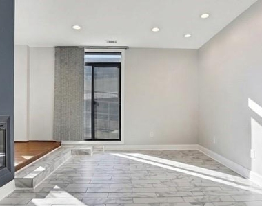 1421 Peachtree Street Ne - Photo Thumbnail 1
