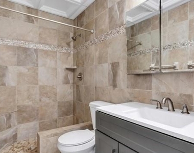 1421 Peachtree Street Ne - Photo Thumbnail 7