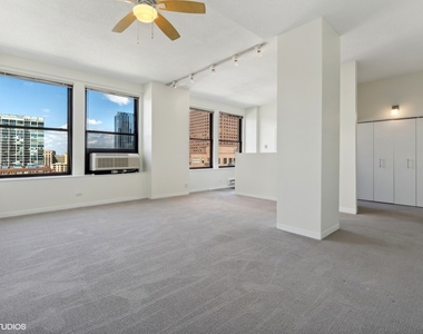 600 S Dearborn Street - Photo Thumbnail 1