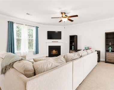 3105 Duke Drive - Photo Thumbnail 6