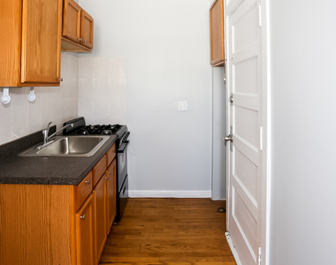 3267 W Wrightwood Avenue - Photo Thumbnail 1