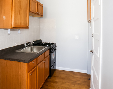 3267 W Wrightwood Avenue - Photo Thumbnail 2
