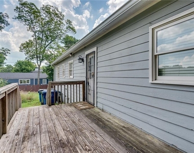 1424 Hosea L Williams Drive Ne - Photo Thumbnail 5