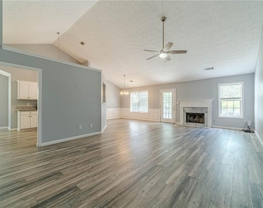 1617 Amhearst Walk Road - Photo Thumbnail 4