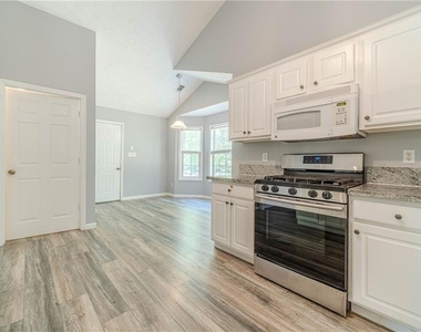 1617 Amhearst Walk Road - Photo Thumbnail 10
