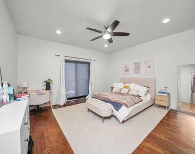 832 W Erie Street - Photo Thumbnail 7
