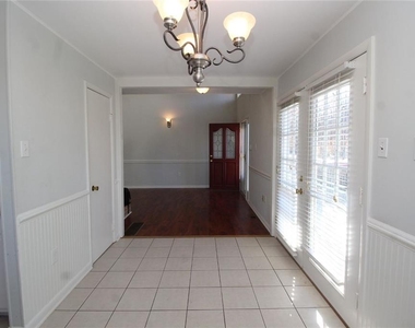 9240 Nova Drive - Photo Thumbnail 9