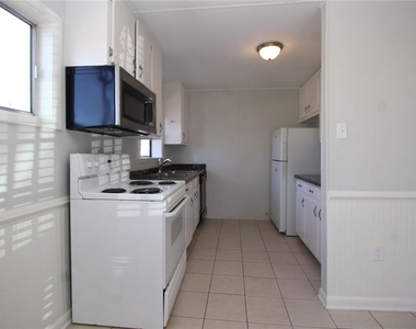 9240 Nova Drive - Photo Thumbnail 5
