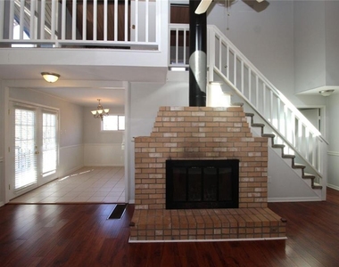9240 Nova Drive - Photo Thumbnail 7