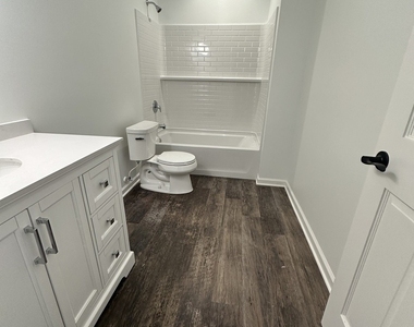 321 W. Prospect Avenue - Photo Thumbnail 8