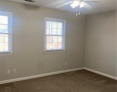 2852 Webb Bridge Road - Photo Thumbnail 4