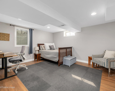 392 E Saint Charles Road - Photo Thumbnail 18