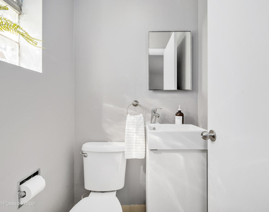 392 E Saint Charles Road - Photo Thumbnail 11