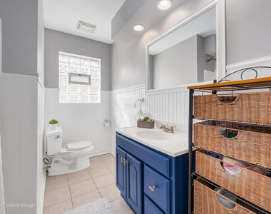 392 E Saint Charles Road - Photo Thumbnail 13