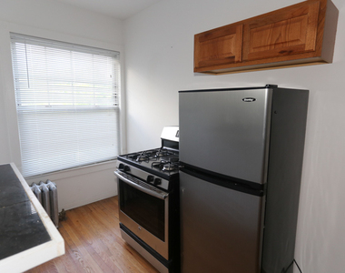3257 W Wrightwood Avenue - Photo Thumbnail 3