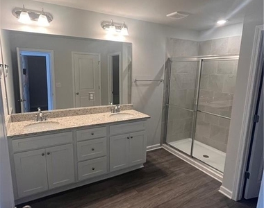 398 Lanier Circle - Photo Thumbnail 12