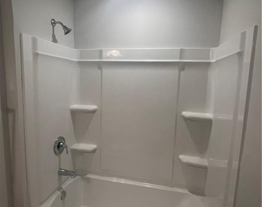 398 Lanier Circle - Photo Thumbnail 18
