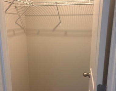 398 Lanier Circle - Photo Thumbnail 20
