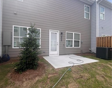 398 Lanier Circle - Photo Thumbnail 24