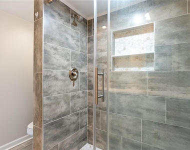6851 Roswell Road - Photo Thumbnail 23