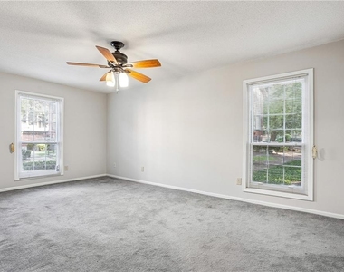 6851 Roswell Road - Photo Thumbnail 21