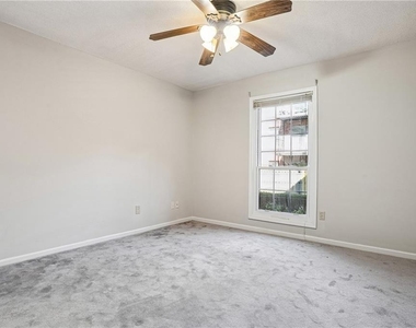 6851 Roswell Road - Photo Thumbnail 20