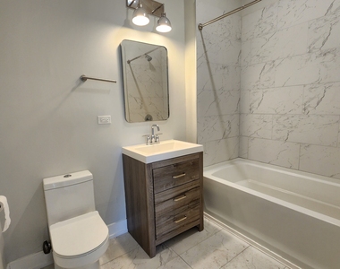 825 E 61st Street - Photo Thumbnail 10