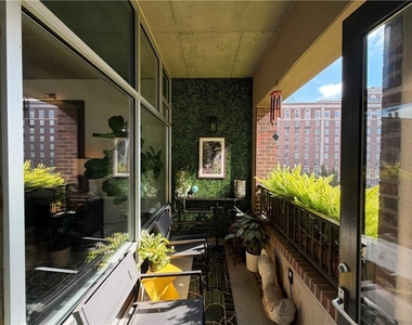 845 Spring Street Nw - Photo Thumbnail 11