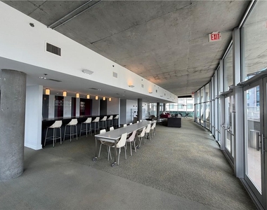 845 Spring Street Nw - Photo Thumbnail 19